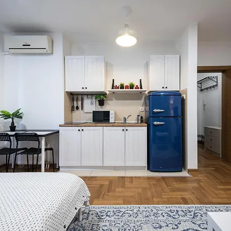 !Promo! Сentral Safe N Sound Studio-Free Private Parking-Fast Wi-Fi Novi Sad Exterior photo