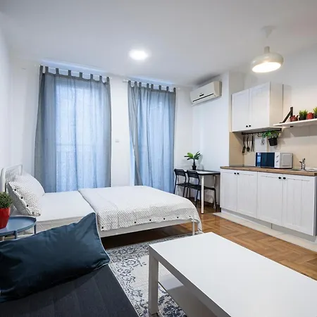 !Promo! Сentral Safe N Sound Studio-Free Private Parking-Fast Wi-Fi Novi Sad Exterior photo
